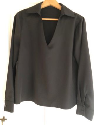 Blusa negra manga larga