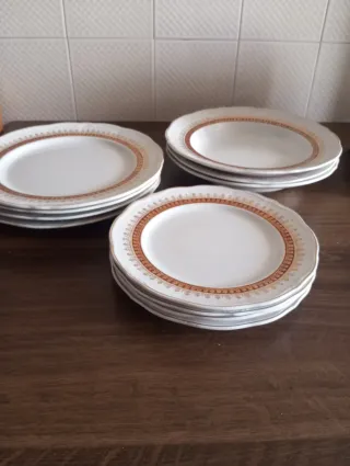 Lote  Platos San Claudio Porcelana Dorada