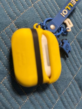 AirPods Minion con Llavero BELLO!