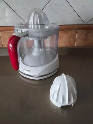 Exprimidor eléctrico