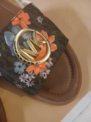 Chanclas Michael Kors Florales