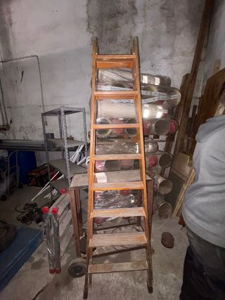 Escaleras de madera varias
