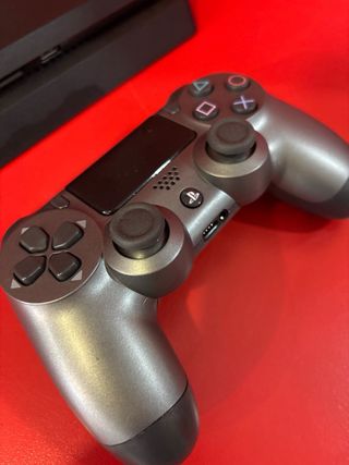 Consola PS4 Slim 1TB versión 7.5 + Mando