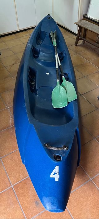 Kayak doble con remos