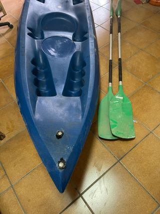 Kayak doble con remos
