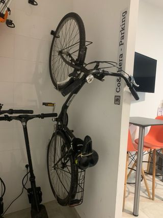 Bicicleta de paseo negra