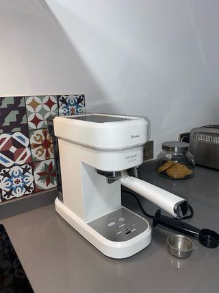 Cafetera Cecotec Blanca