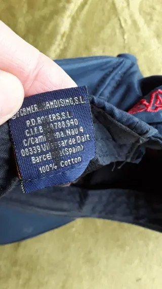 Gorra FC Barcelona azul-grana.