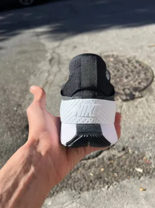 Nike Go Flyease