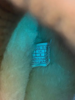 Stivaletti UGG con cuff caviglia plateau alto