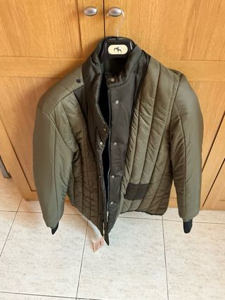 Parka verde militar nueva con etiqueta