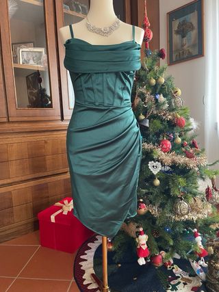 Abito corto in raso verde