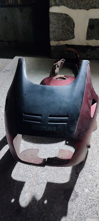 Suzuki GSX 1100F Carenagem
