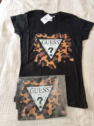 Camiseta Gu@ss Estampada Leopardo Negra