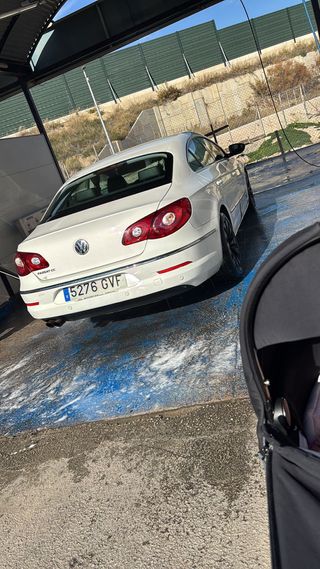 Volkswagen Passat CC 2010