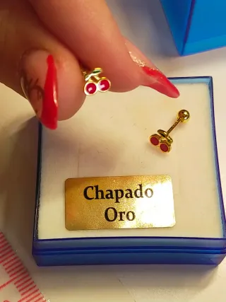 Pendientes bebé chapado oro cereza