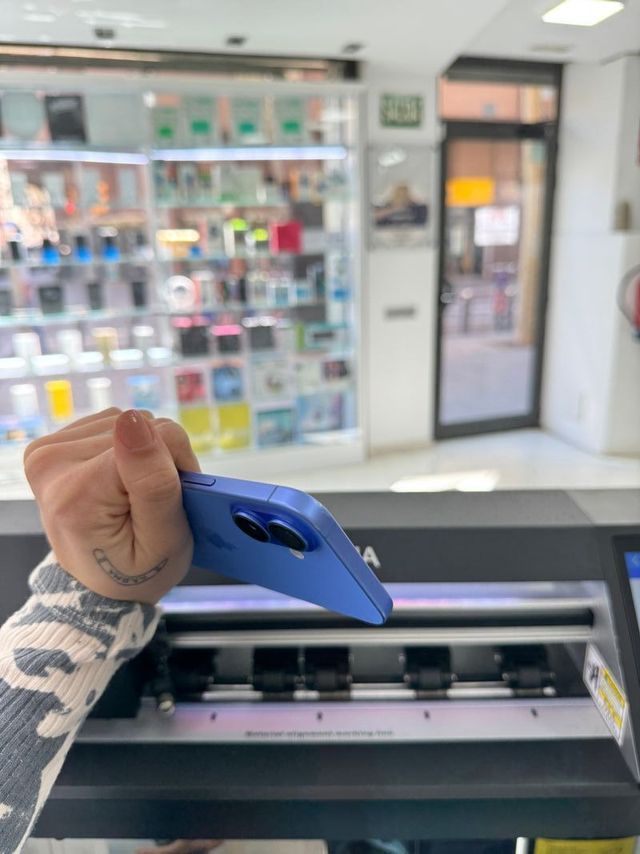 IPHONE 16 PLUS 128GB NELLA SUA SCATOLA