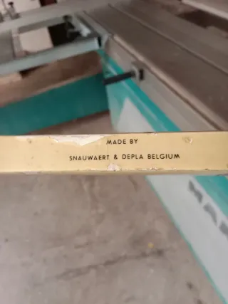 Raqueta de madera vintage