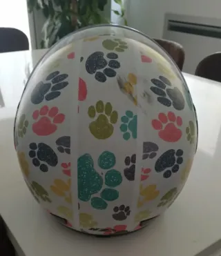 Casco Moto Infantil NZI Huellas. Incluye funda