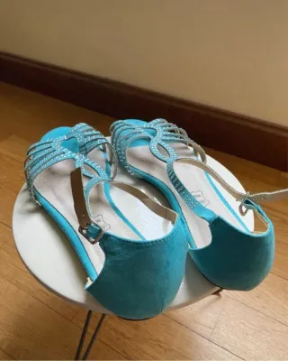 Sandalias planas turquesa talla 39