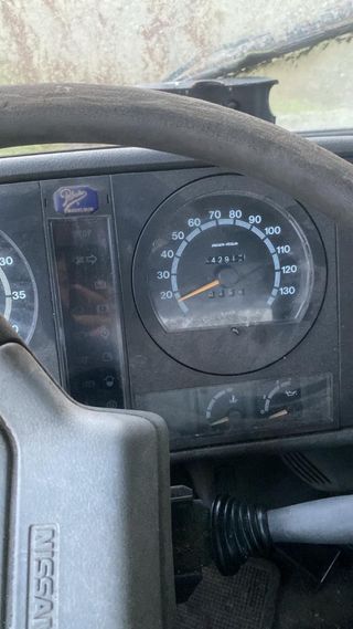 Cuadro y aforador Nissan L35