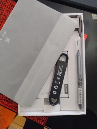 Lenovo Tab M11 4GB/128 con Lápiz Táctil y funda