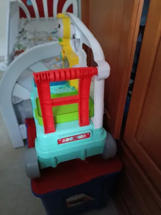 Correpasillos infantil con actividades