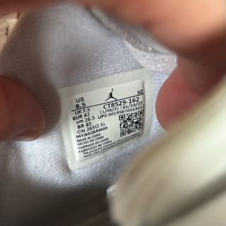 Jordan 6 Red Oreo Blancas y Rojas