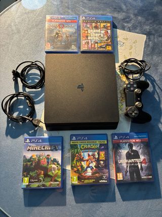 PS4 (PlayStation 4) con Mando y 5 Juegos