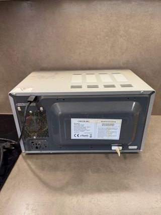 Microondas Cecotec Steel con Grill