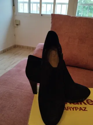 Botas de tacón MARYPAZ negras