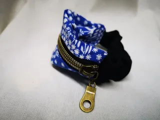 Pulsera monedero y coletero estampado floral