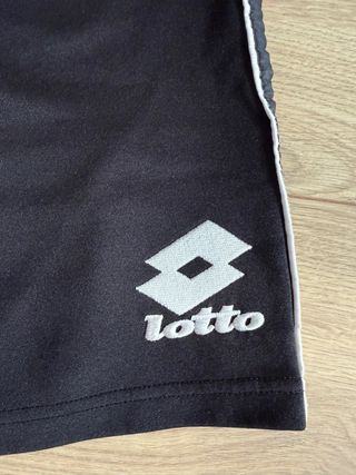 Pantalones cortos deportivos Lotto negros talla L