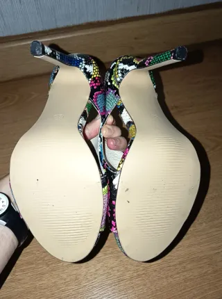 Zapatos de tacón multicolor