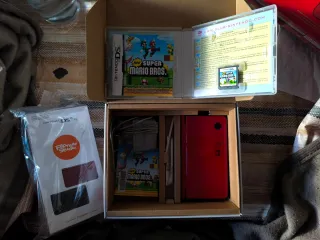 Nintendo DS XL Super Mario Bross 25th Anniversary