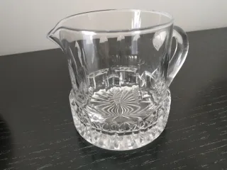 Jarrita de cristal tallado