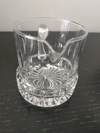 Jarrita de cristal tallado