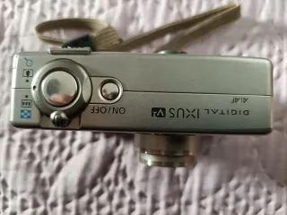 Cámara Digital Canon IXUS V2 Plata