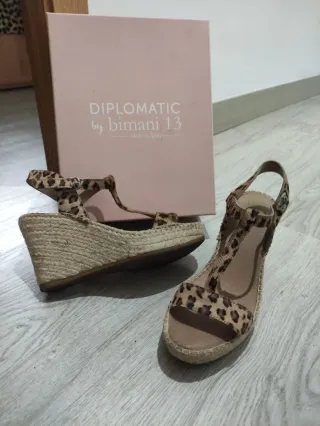 Sandalias cuña Diplomatic by bimani 13.