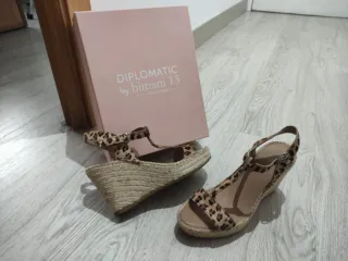Sandalias cuña Diplomatic by bimani 13.
