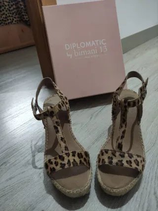 Sandalias cuña Diplomatic by bimani 13.