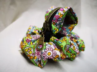 Conjunto Pulsera Monedero y Coletero