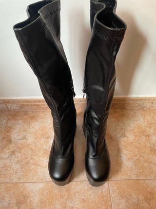 Botas altas negras tacón plataforma