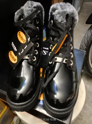 Stivaletti Dockers by Gerli n. 36 neri lucidi