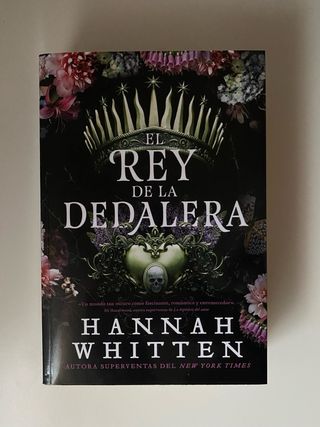 Varios libros , mirar fotos