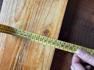 Jamonero de madera y metal