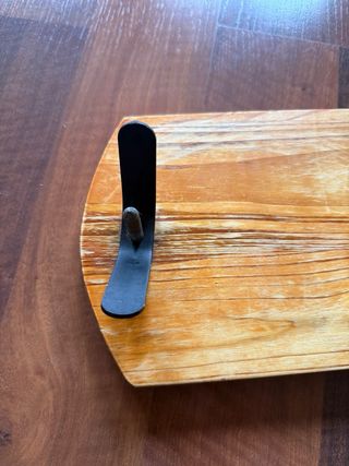 Jamonero de madera y metal