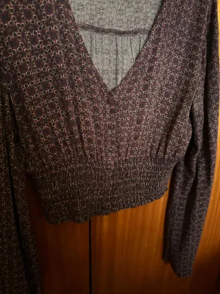 Blusa granate Pull&Bear manga larga