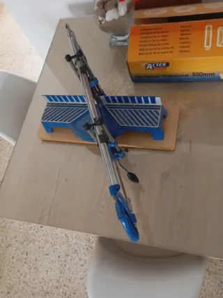 Sierra Ingletadora Manual Azul