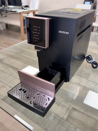 Cafetera Cecotec Cremmaet Compactccino Negra